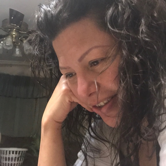 Meet your Posher, Karla - Picture 1 of 1